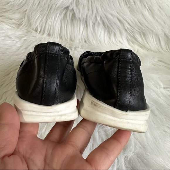 Donald J Pliner Gene Black Slip On Leather Sneakers Size 6.5 - Picture 5 of 9